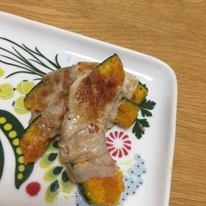 香ばしいお肉とホクホクかぼちゃの組み合わせが良いですね。家族全員で美味しくいただきました♪